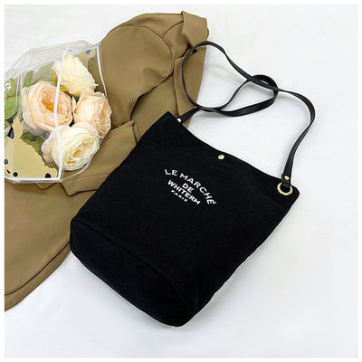 Nuova borsa da bagno femminile di tela media di moda per l' estate 2024