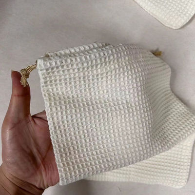 Prodotto OEM/ODM Accepted Blank Waffle Weave Cosmetic Storage Bag per le esigenze di cura della pelle