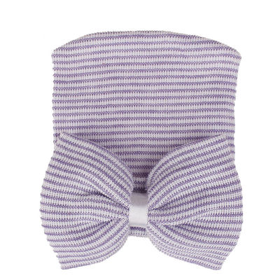 Cappello da bambino in lana a maglia con grande arco in colore e modello personalizzati a maglia