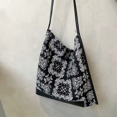 Apri chiusura Viaggi e uscita Stile etnico Donne con borsa da shopping stampata full Paisley