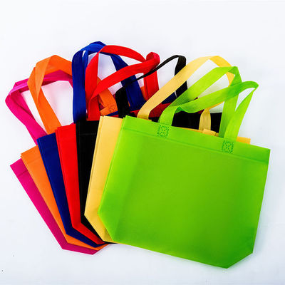 Borsa da shopping colorata non tessuta con stampa del logo personalizzata e rivestimento in poliestere