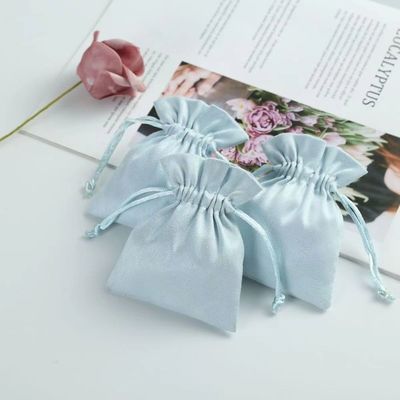 Acceptabile OEM/ODM Custom Light Blue Velvet Drawstring Bag per l'organizzazione di gioielli