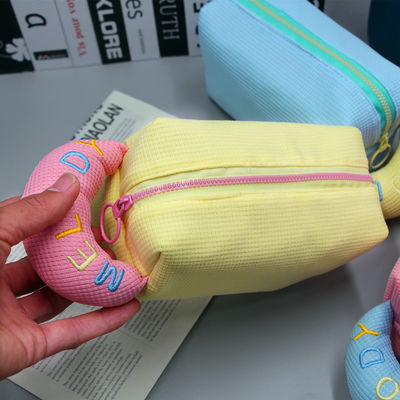 Acceptabile OEM/ODM Makeup Bag Cartoon Toiletry Portatile Waffle Cosmetic Bag per ragazze