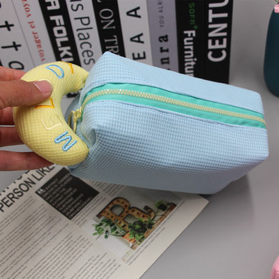 Acceptabile OEM/ODM Makeup Bag Cartoon Toiletry Portatile Waffle Cosmetic Bag per ragazze