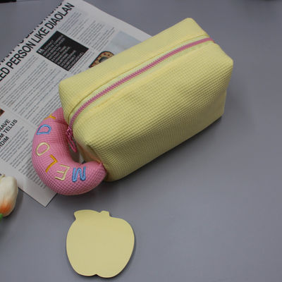 Acceptabile OEM/ODM Makeup Bag Cartoon Toiletry Portatile Waffle Cosmetic Bag per ragazze