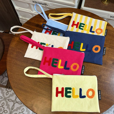 Lettera ricamata colorata Canvas Shoulder Bag Una scelta funzionale e alla moda