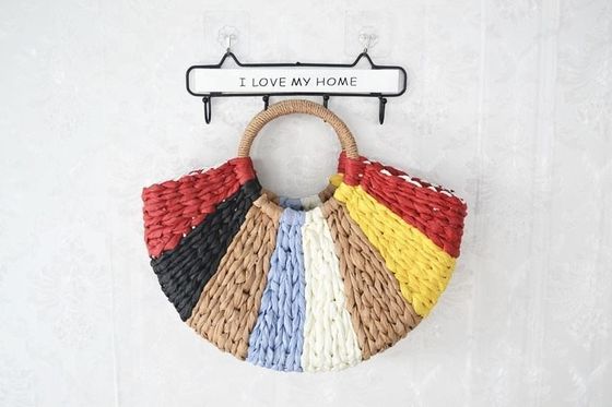Rainbow Gift Bags Collection Eco Handmade Rattan Woven Straw Tote Bag con chiusura aperta