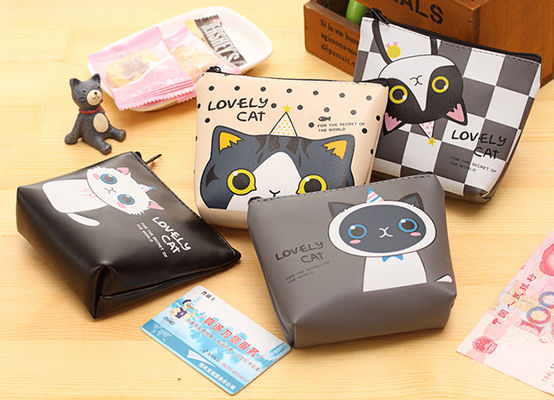 Colorato personalizzato Protezione auricolare Acque resistenti Portafogli di moneta di plastica per chiave di gatto carino