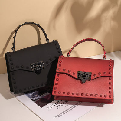 2022 Borsa di lusso con gelatina Nuova borsa da spalla in PVC alla moda con chiusura a cerniera