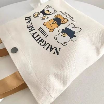 Nuova borsa di mano piccola e versatile di moda per studentesse di design minimalista