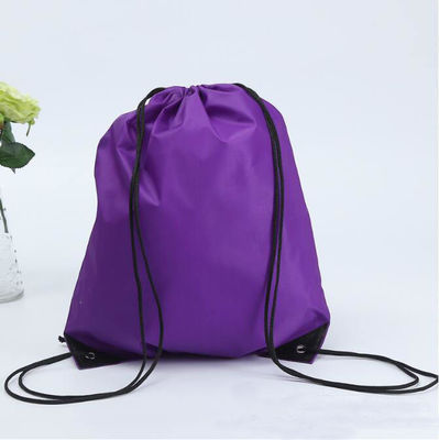 Materiale di nylon colorato sacchetto da zaino a corda con logo stampato per la vita quotidiana