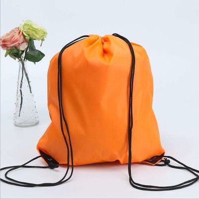 Materiale di nylon colorato sacchetto da zaino a corda con logo stampato per la vita quotidiana