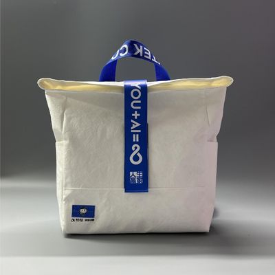 Logo stampato personalizzato Borse regalo di carta per negozi OEM / ODM