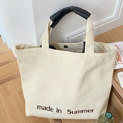 Borsa da spalla di grande capacità per avventure turistiche femminili