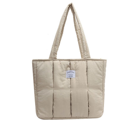 Borsa per donne personalizzata 2024 Moda invernale Borsa da spalla con trapunte Grande capacità