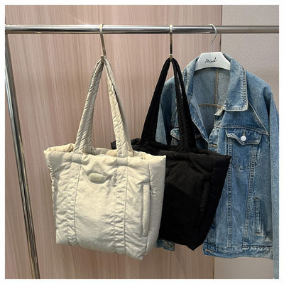 Borsa a mano gonfia di grande capacità più recente stile alla moda borsa a pelo gonfiabile a coltello personalizzata