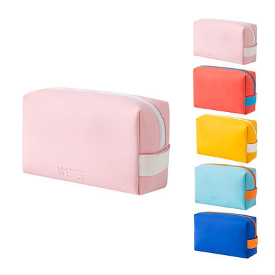 Sacchetti cosmetici in pelle di donna stampati con colorato color caramella e chiusura a cerniera