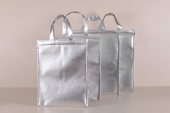 Logo personalizzato accettato Borsa frigorifero per pranzo isolato rigido con foglio di alluminio Eco-friendly