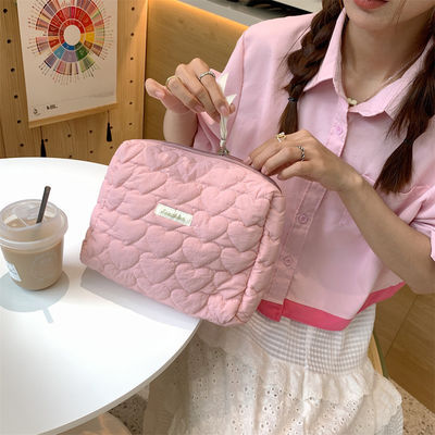 Polyester Custom Logo Puffed Puffer Pouch Magiaggio di grande capacità Sacchetti a coltello Cassa cosmetica