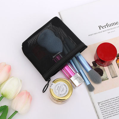 Semplice e pratico set di borse da trucco in tre pezzi Organizza facilmente le tue cose essenziali