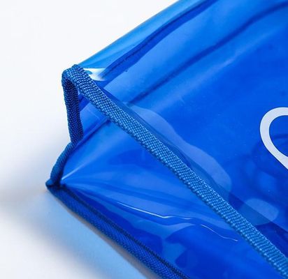 Cassa inclusa Logo personalizzato Sacchetto trasparente trasparente in PVC con cerniera e tasca