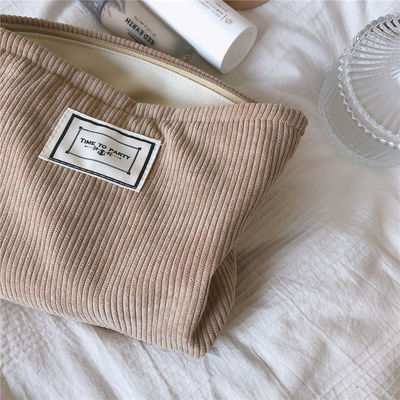 Nuova moda corduroy trucco cerniera sacchetto sacchetto igienico nuovo design 2021