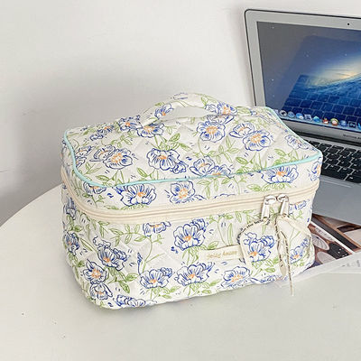 Taschino leggero per il trucco blu Gingham per le donne Piccola borsa da viaggio con fiori