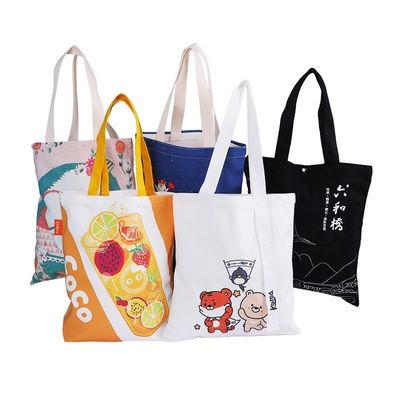 Nuovissimo modello di stampa di moda con logo.