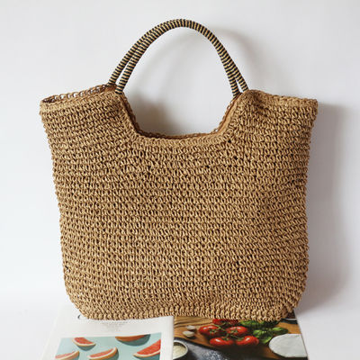 Materiale di rivestimento in poliestere Fabbricazione a mano Borsa da spalla di paglia femminile per spiaggia estiva Borsa grande