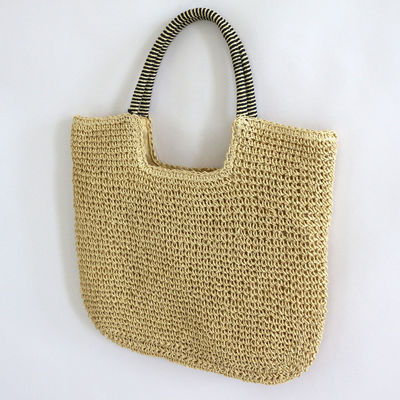 Materiale di rivestimento in poliestere Fabbricazione a mano Borsa da spalla di paglia femminile per spiaggia estiva Borsa grande