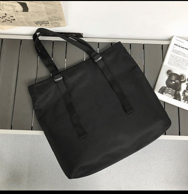 Borsa da carta per la stampa Borsa da shopping di nylon Logo stampato Logo personalizzato