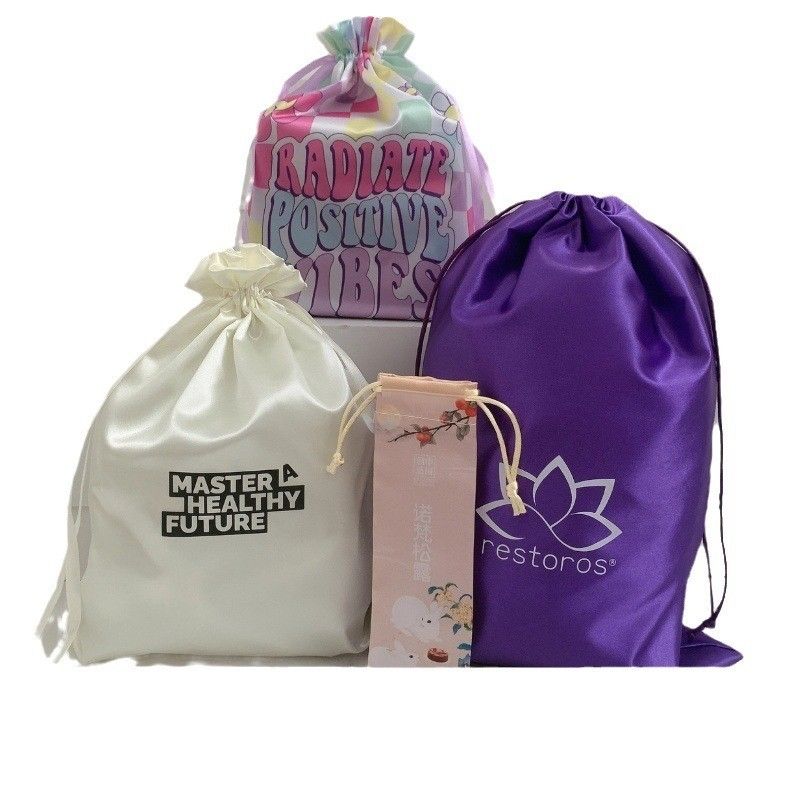 Borsa a corda di satinato con logo personalizzato per lo stoccaggio delle parrucche per capelli e l'imballaggio per regali in seta grande