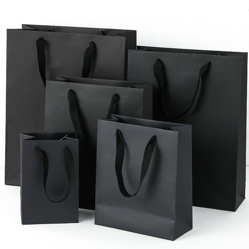 Logo stampato su misura Luxury Boutique Shopping Sacchetti regalo cartacei Imballaggi regalo personalizzati