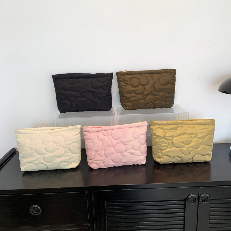 Sacchetto di conservazione impermeabile per trucco Puffer Sacchetto cosmetico in nylon trapunto per servizi igienici di viaggio