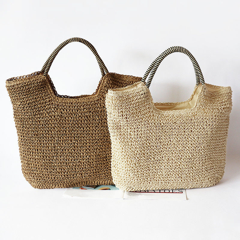 Materiale di rivestimento in poliestere Fabbricazione a mano Borsa da spalla di paglia femminile per spiaggia estiva Borsa grande